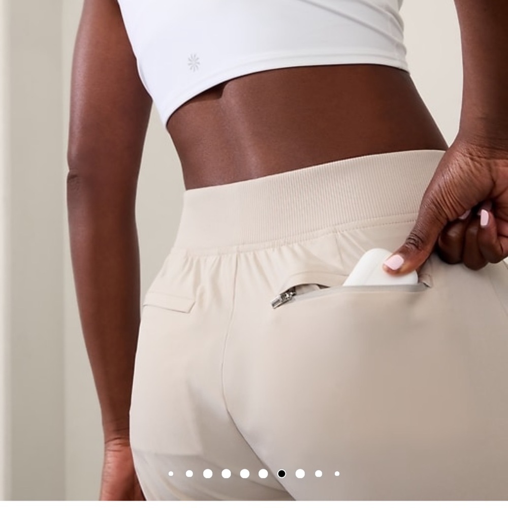 Athleta Brooklyn pants in beige size 4 - Picture 6 of 7